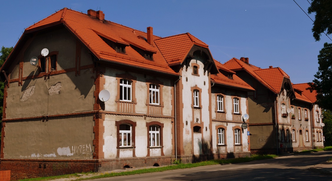 budynki przy ul. laryskiej